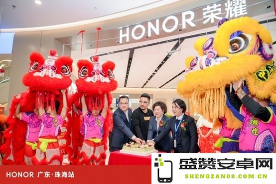 荣耀AI魔法市集：国补年货节引爆哪吒科技潮 - 智能生活新体验