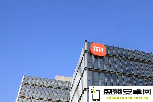 早报：小米在日本推出10余款新品 特斯拉Model Y廉价版车型谍照曝光