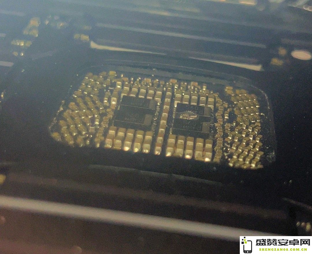 深夜惊现RTX 5090显卡怪异啸叫声，定睛一看电容竟令人大吃一惊