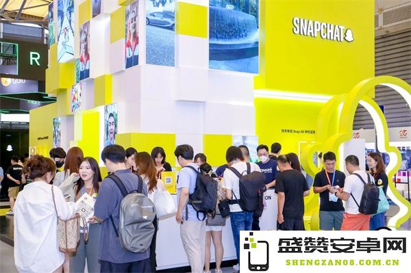 ChinaJoy 首日，Snapchat 展台因独特的 AR 体验而人气爆棚，吸引众多眼球！