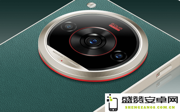 外媒评出MWC 2025五大奇特智能手机 传音占据三款