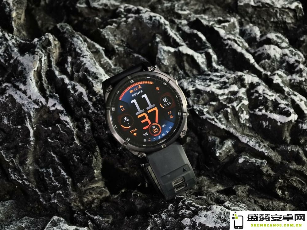 智能科技升级户外运动体验，全新佳明Fenix 8震撼上市，引领智能运动新潮流