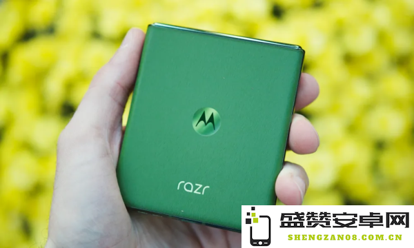 moto Razr 60 Ultra跑分实测：骁龙8 Elite性能炸裂，12GB内存成亮点