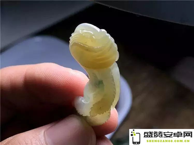如果在原神游戏中遇到绯红玉髓漏掉的情况该如何处理和解决呢