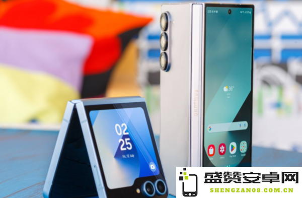 三星Z Fold7/Flip7铰链升级：全新设计折痕近乎消失-科技前沿